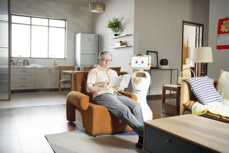 小麗長(zhǎng)者陪伴機(jī)器人-